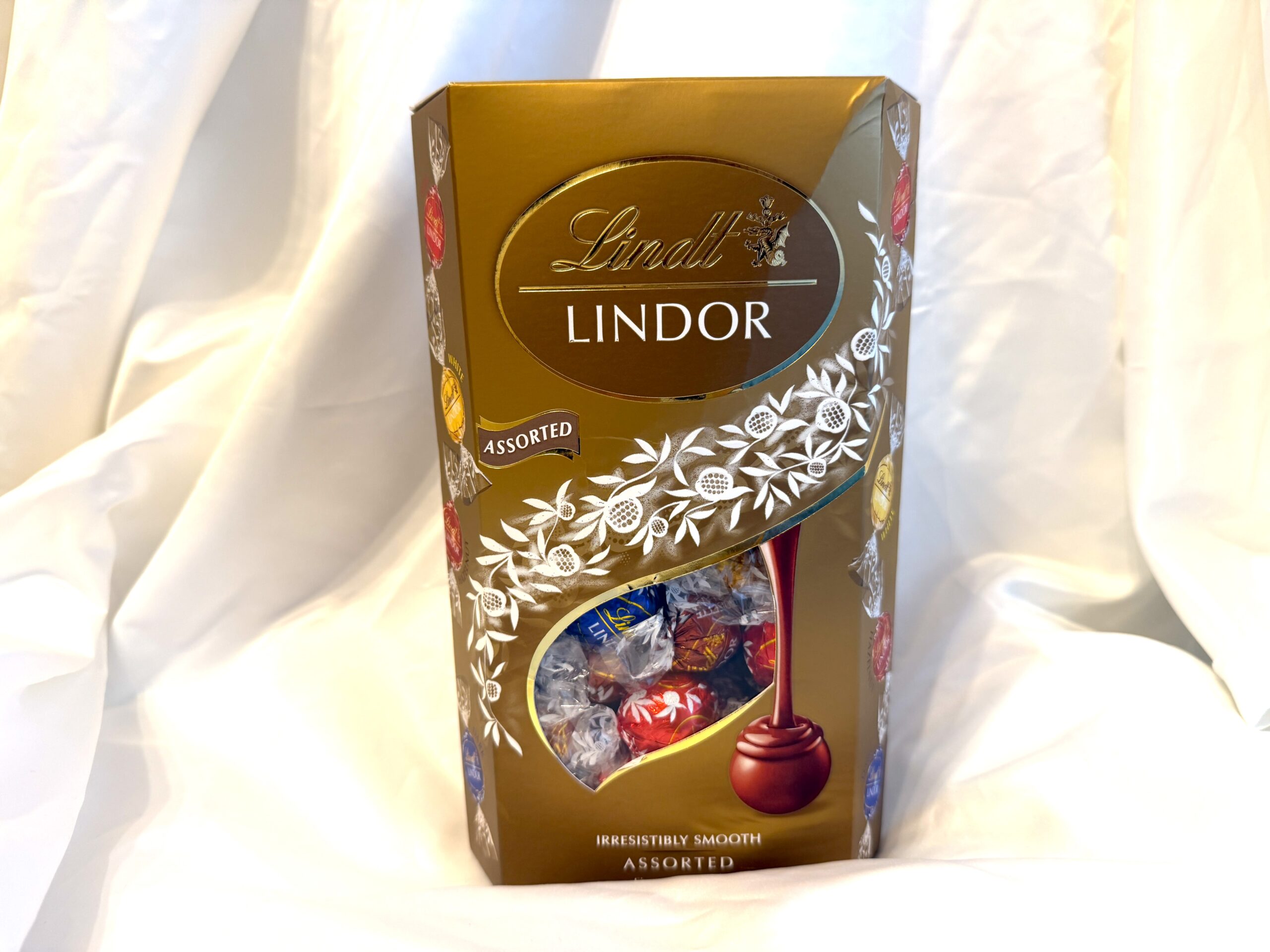 コストコで購入したリンツ リンドール アソート ゴールドのパッケージ