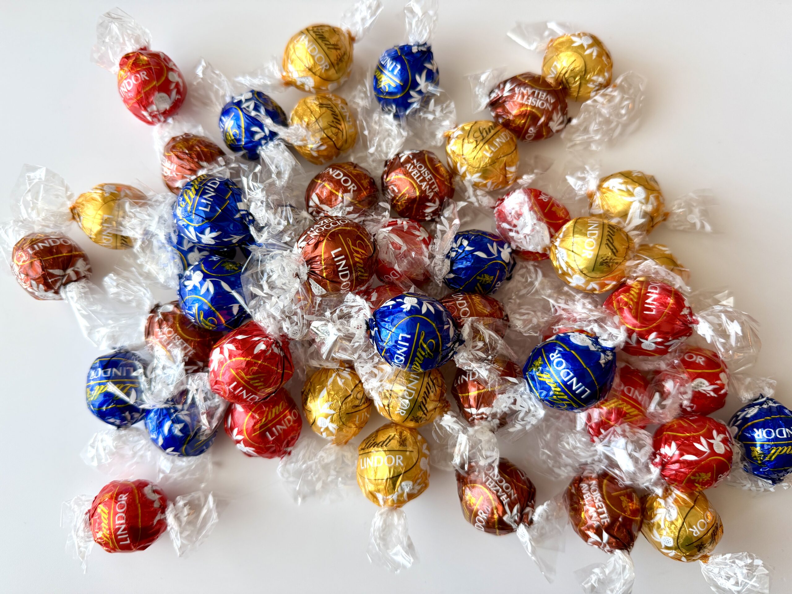 コストコで買えるリンツ リンドール アソート ゴールド