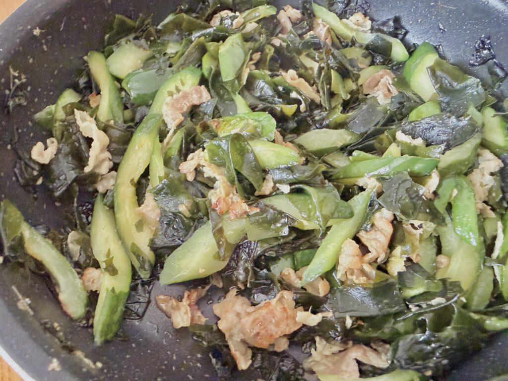 最後に少し醤油を加える