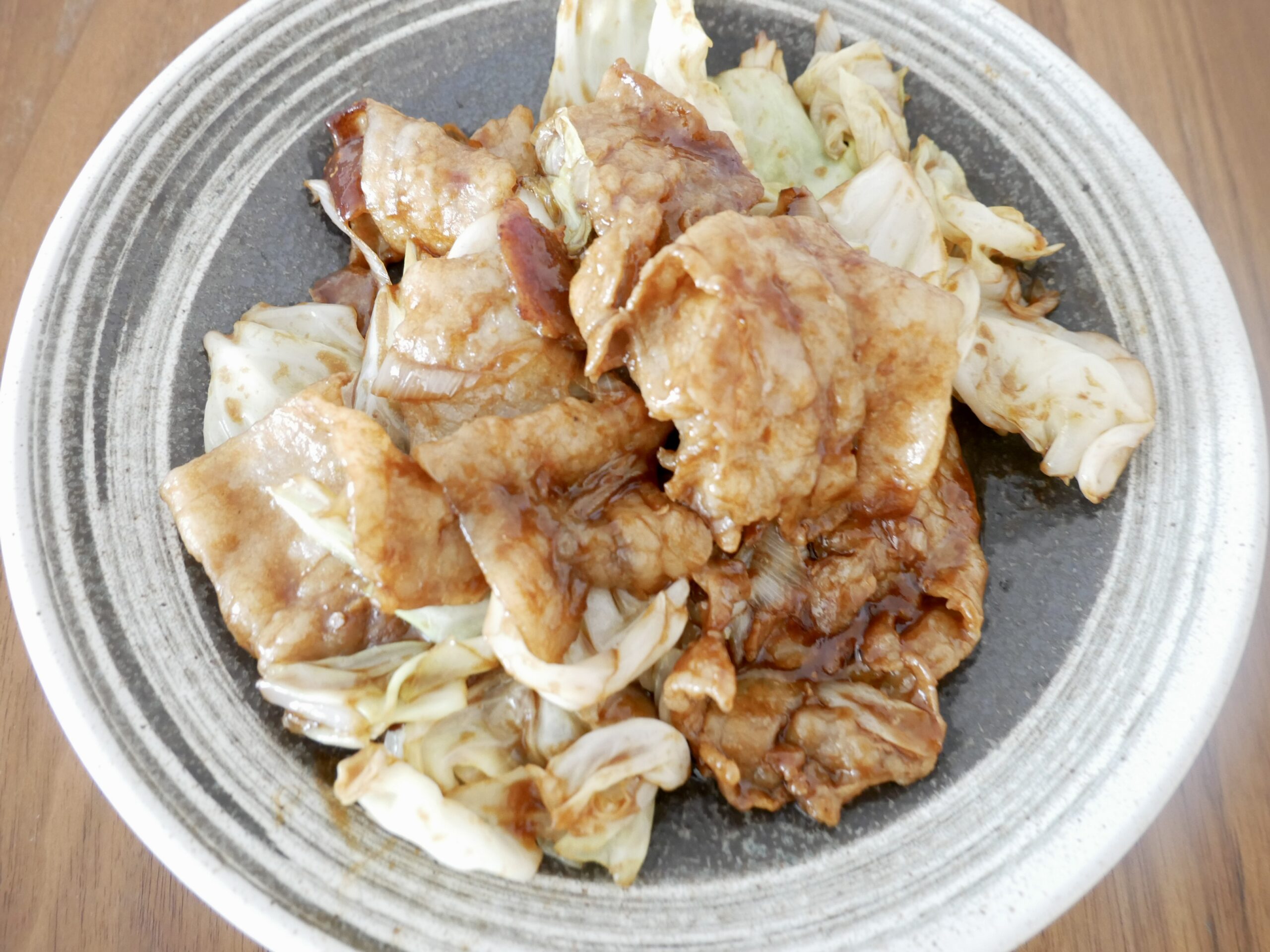 ピーマンなしで作れるキャベツと豚肉のホイコーロー｜甘辛だれの簡単レシピ