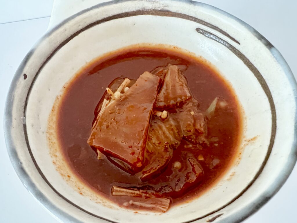 モランボン 鬼辛肉鍋スープ 盛り付け後