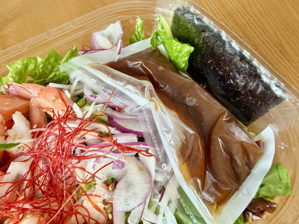 コストコのシュリンプサラダ付属ドレッシングと海苔