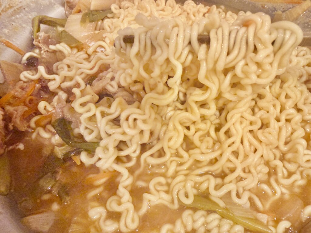 けやき鍋つゆで作る〆の味噌ラーメン