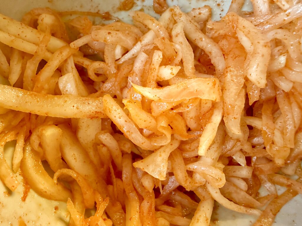 ムセンチェの作り方｜大根を韓国唐辛子で和える