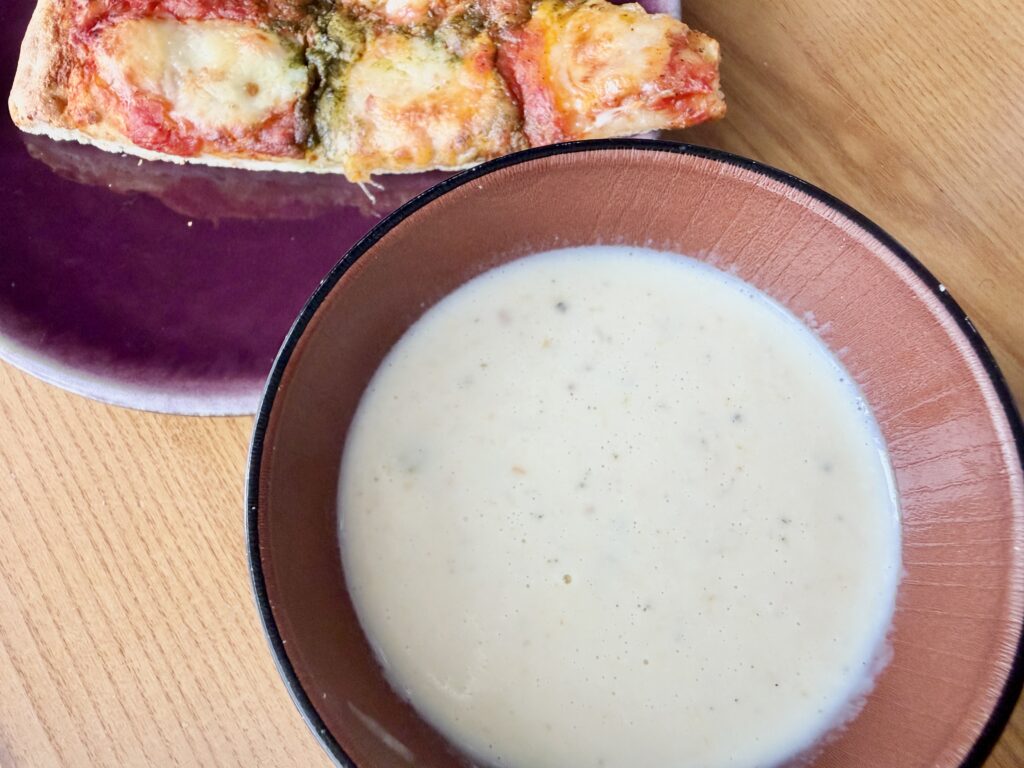 コストコ クラムチャウダー ピザ 組み合わせ 食事