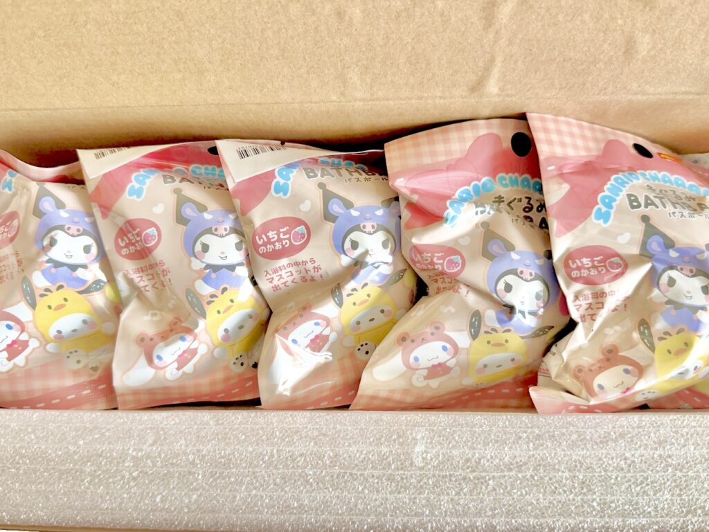 コストコ サンリオ バスボール 箱の中身 5個入り