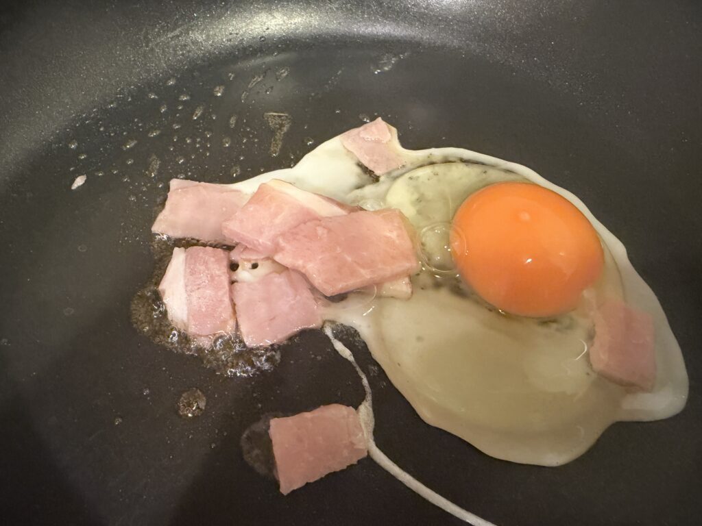 韓国トースト 卵 フライパン 作り方