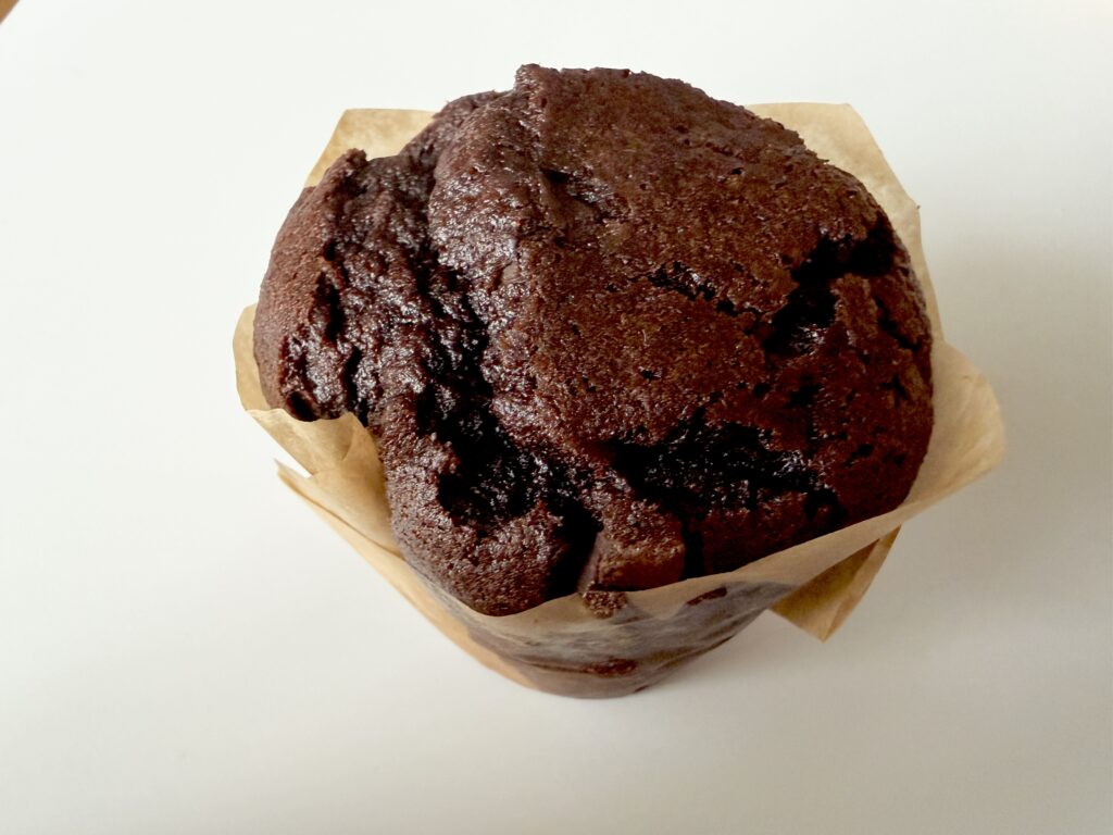 チョコレート生地が濃厚なコストコのダブルチョコバターマフィン