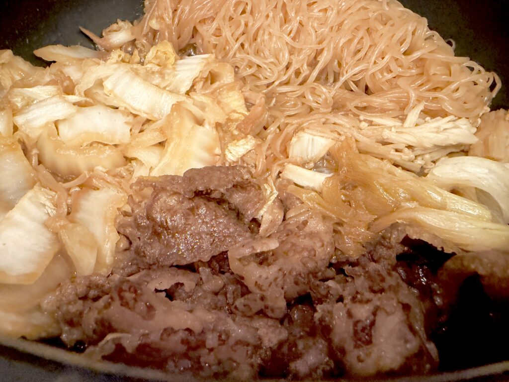 自家製割り下で煮込んだ簡単すき焼き