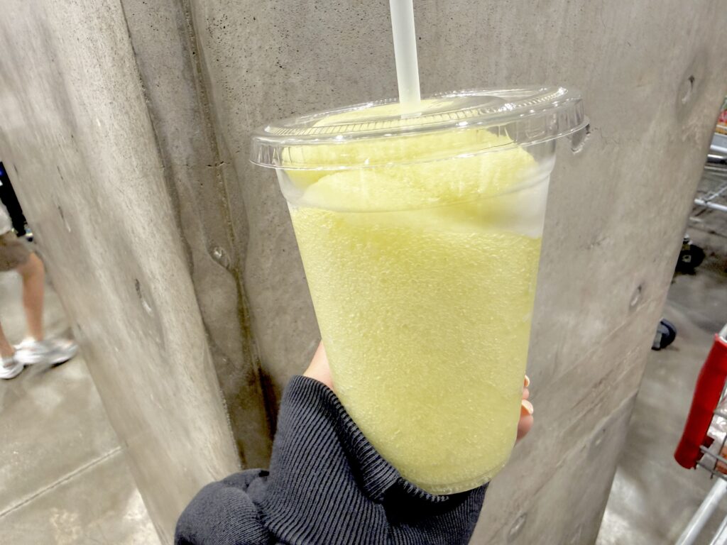 コストコフードコートのシャインマスカットスムージー