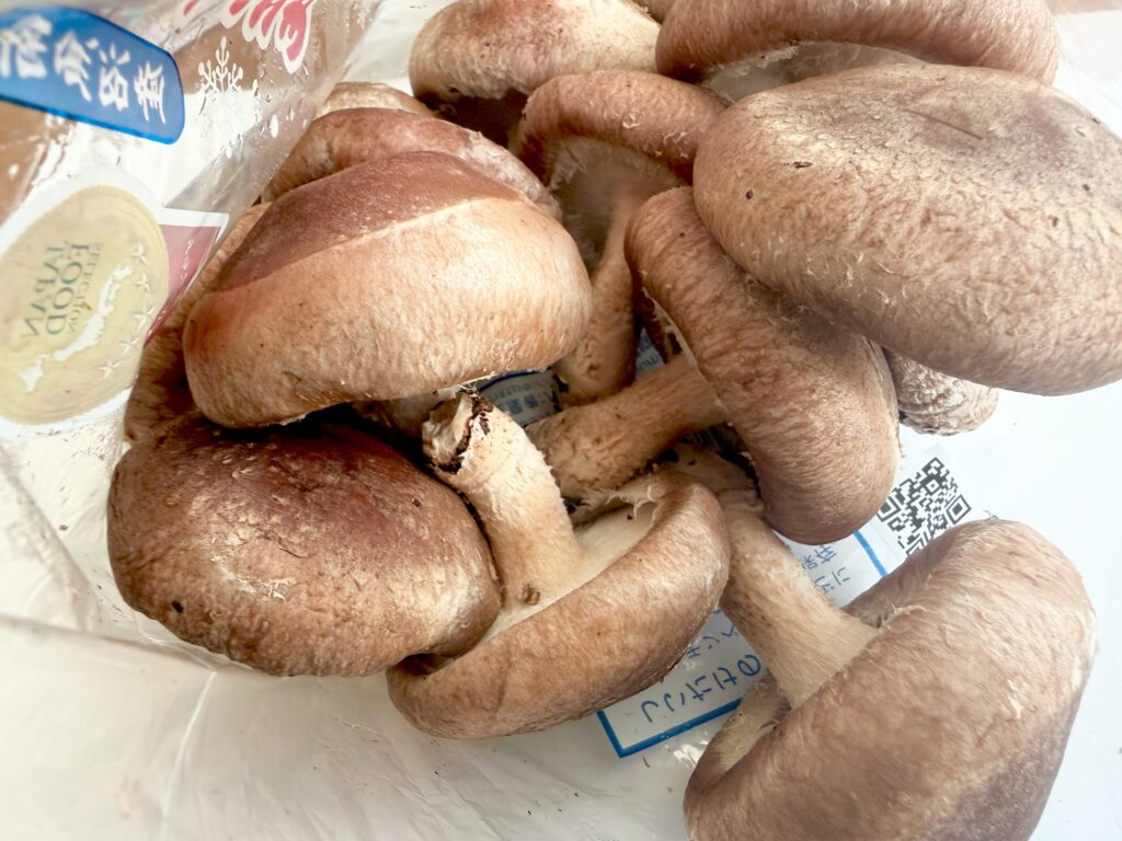 コストコで購入した大きくて肉厚な八色しいたけ