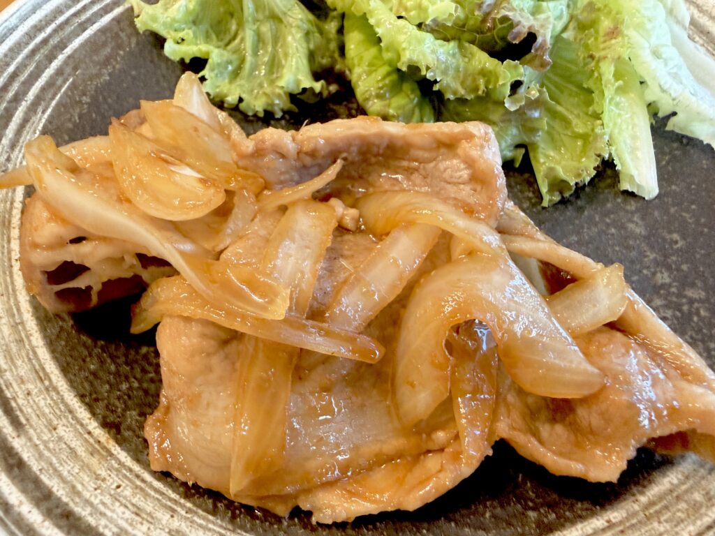 にんにくをたっぷり使った豚肩ロースの生姜焼き完成